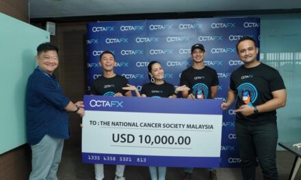 Selebriti di Malaysia dan OctaFX Sumbangkan 10.000 USD untuk Yayasan Kanker NCSM