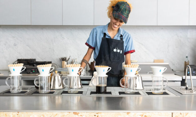 Blue Bottle Coffee Komitmen Capai Netralitas Karbon di Tahun 2024