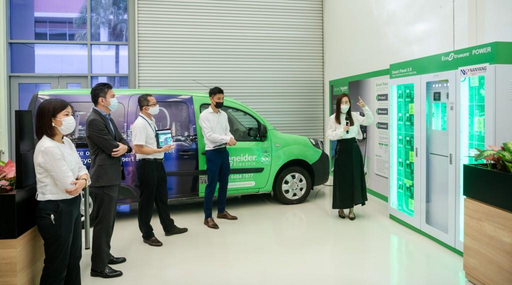Universitas Politeknik Nanyang dan Schneider Electric Luncurkan Sustainability Experience Centre untuk Memperkenalkan Solusi Ramah Lingkungan di Tempat Kerja