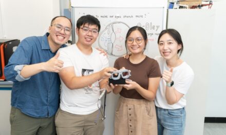 Pemenang Penghargaan James Dyson Hong Kong Ciptakan Alat Fisioterapi Mata yang Mudah di Rumah