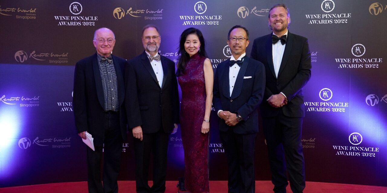 Pemenang Wine Pinnacle Awards 2022 Diumumkan dalam Gala Dinner di Resorts World Sentosa