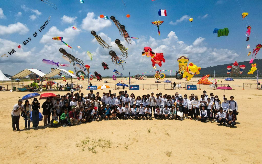 Prince Foundation Berdayakan Pelajar Kamboja Melalui Budaya dan Pembuatan Layang-layang di SkyFest 2023