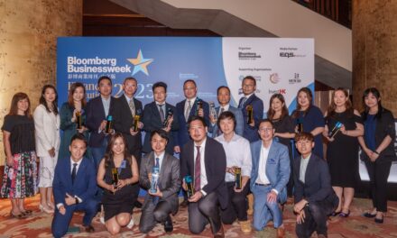 FWD Hong Kong Pecahkan Rekor, Raih 16 Penghargaan di Bloomberg Businessweek Financial Institution Awards 2023