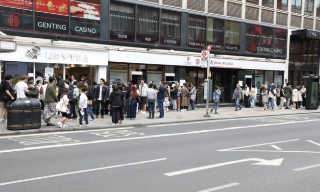 Toko HEYTEA London SOHO Resmi Dibuka, Antrian Mengular di Hari Pertama