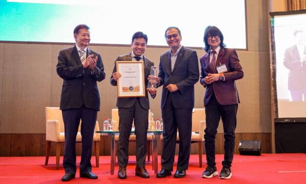 Terdepan dalam Teknologi Medis, Gleneagles Hospital Medini Johor Raih Penghargaan di Malaysian Health and Wellness Summit 2023