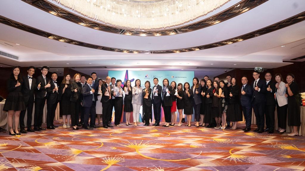 AXA Raih 7 Penghargaan di Hong Kong Insurance Awards 2023