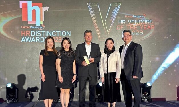 Crown World Mobility Memenangkan Penghargaan Emas Konsultasi Mobilitas & Orientasi Terbaik di HR Vendors Of The Year 2023