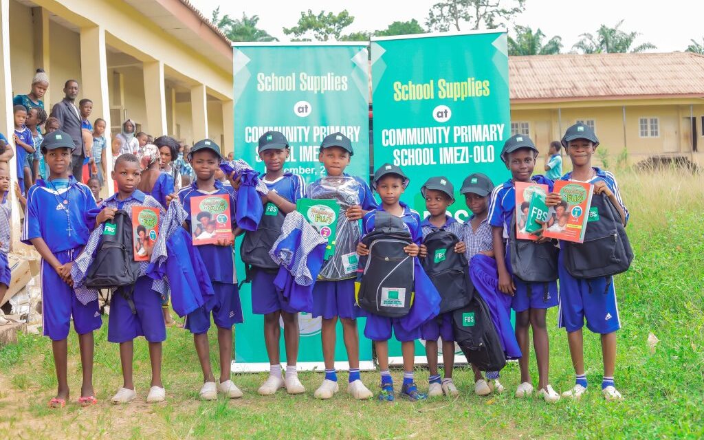 FBS dan HSDF Serahkan Bantuan Pendidikan untuk Sekolah Dasar Komunitas Imezi-Olo di Ezeagu LGA