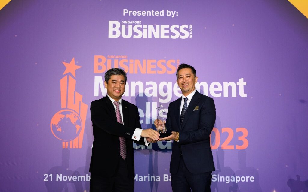 CTO SoftServe APAC Wen Huang Dianugerahi Penghargaan ‘Executive of the Year, Technology’oleh Singapore Business Review