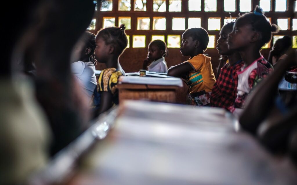 GPE: Kelas Kejar Paket Membuat Siswa Tetap Bersekolah di Republik Afrika Tengah