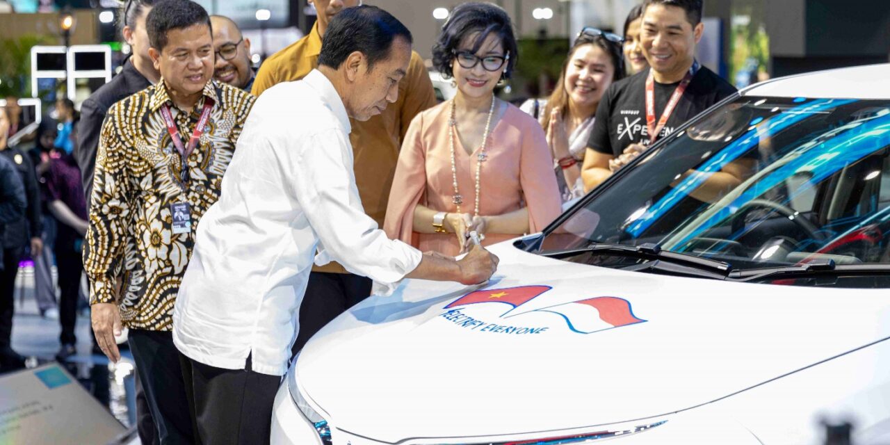 VinFast Resmi Luncurkan Mobil Listrik Setir Kanan Pertamanya di Indonesia