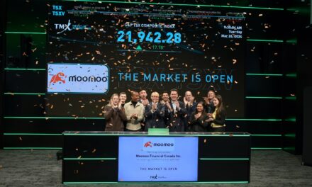 Platform Trading Global Moomoo CA Gelar Opening Bell di Bursa Efek Toronto