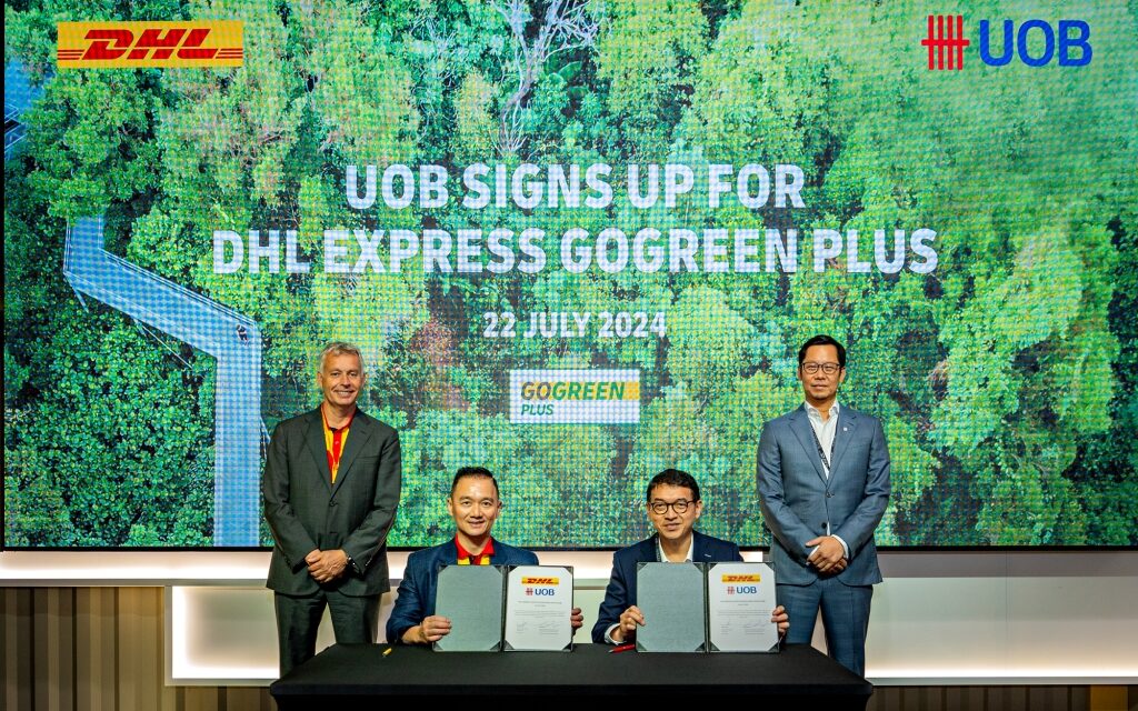 DHL Express dan UOB Tandatangani Kemitraan untuk Mengurangi Jejak Karbon Pengiriman Internasional UOB Melalui Bahan Bakar Penerbangan Berkelanjutan