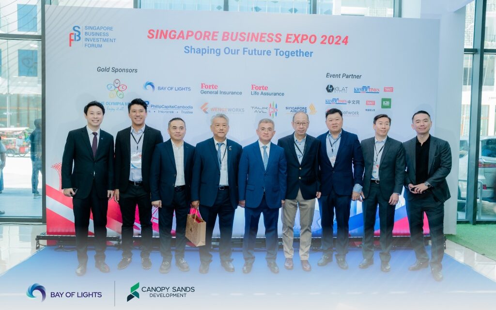 Proyek Terobosan Bay of Lights Jadi Pusat Perhatian di Singapore Business Expo 2024