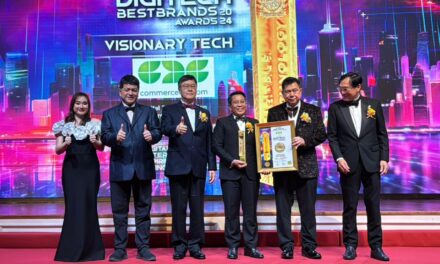 Commerce Dot Com Raih Penghargaan Bergengsi Digitech Best Brands Award 2024 di Moment Ulang Tahunnya yang ke-25