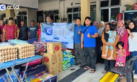 Broker Octa Berikan Bantuan kepada Korban Banjir di Kelantan Malaysia Beberapa Pekan Sebelum Tahun Baru