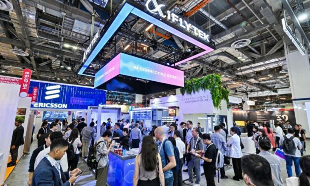 iFLYTEK Luncurkan Solusi On-Prem LLM All-in-One di GITEX ASIA 2025