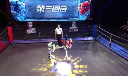 China Luncurkan Kompetisi Pertarungan Robot Humanoid Pertama di Dunia di Hangzhou