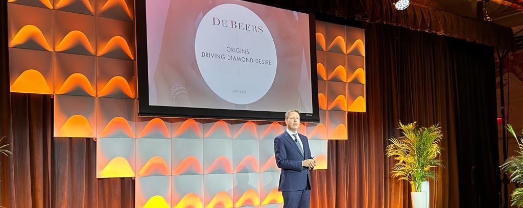 De Beers Luncurkan Beacon Perhiasan ‘Ombré Desert Diamonds’ dan Berlian Poles Bermerek ‘Origin, De Beers Group’