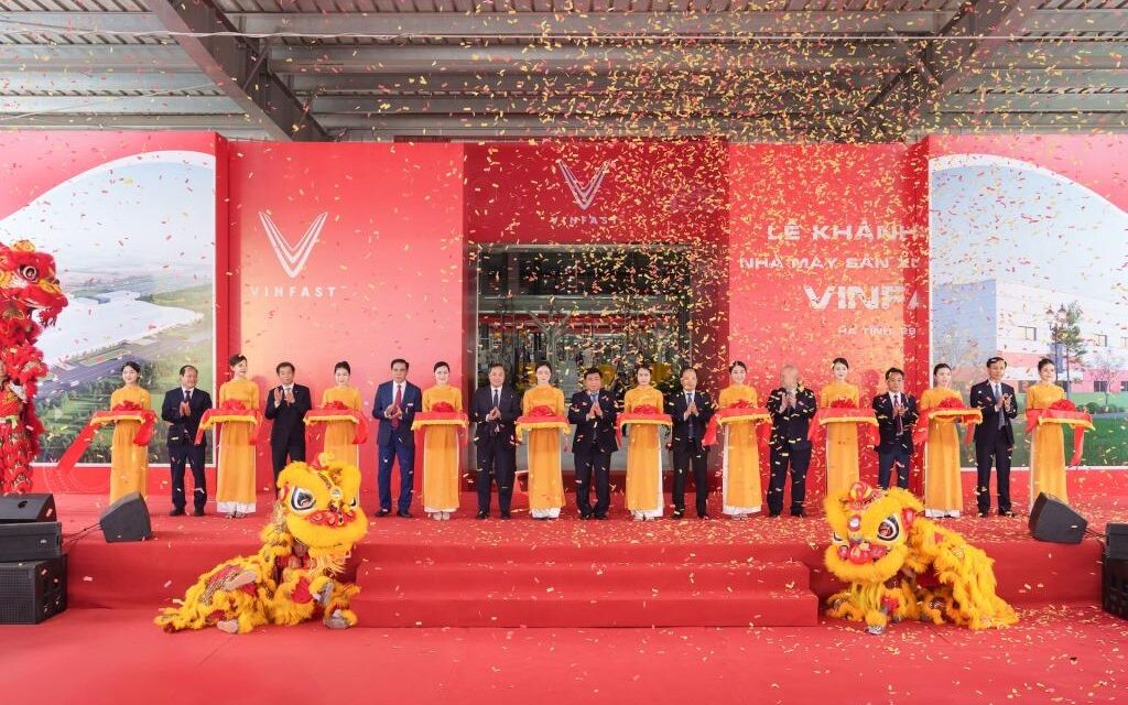 VinFast Resmikan Pabrik Kendaraan Listrik di Hà Tĩnh