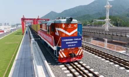 China Luncurkan Terminal Kereta Otonom Mode Campuran Pertama untuk Tingkatkan Efisiensi Logistik