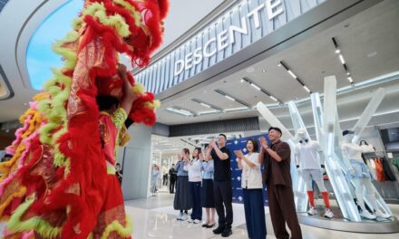DESCENTE Resmikan Flagship Store Futuristik di Galaxy Macau, Tampilkan Inovasi dan Gaya Hidup Aktif
