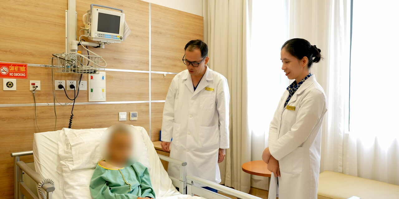 Vinmec Central Park Lakukan Operasi SEEG Pertama di Vietnam dengan Bantuan Robot AutoGuide pada Anak dengan Epilepsi Resisten Obat