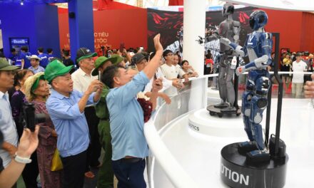 Aspirasi Global Vietnam Terpancar di Pusat Pameran Nasional Baru Hanoi