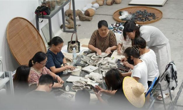 Dari Luohang Art Bazaar ke Perjalanan Seni: Menghidupkan Kembali Komunitas Melalui Seni
