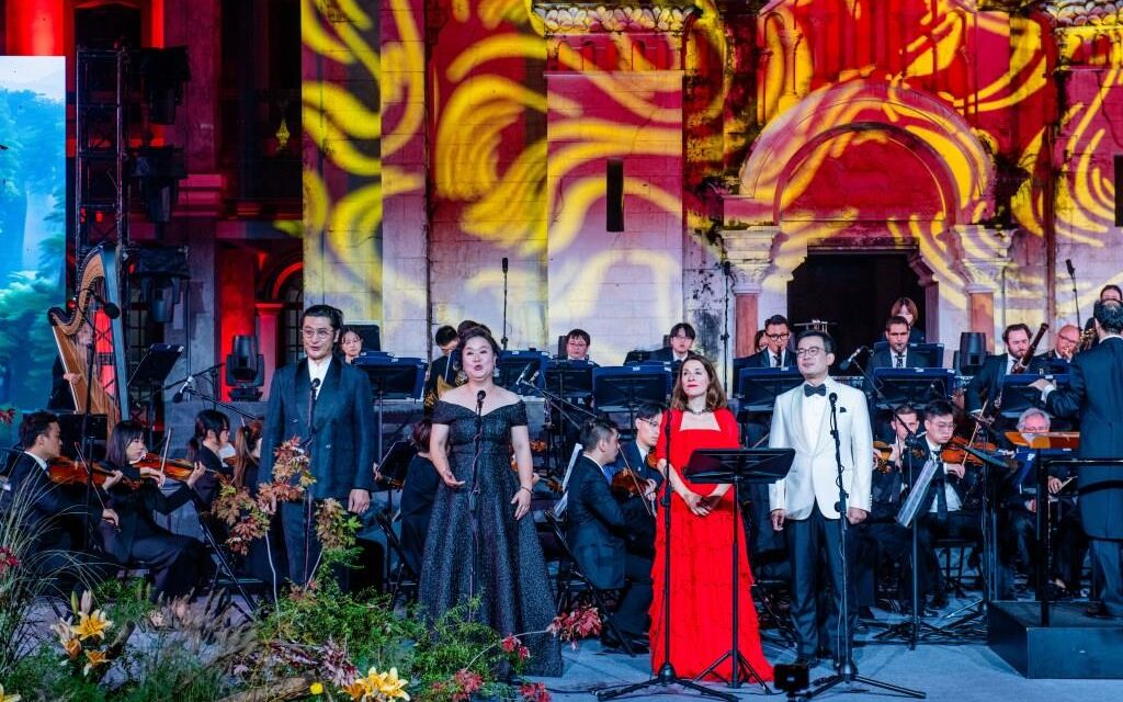 Musim Seni Musik Klasik Sino-Prancis Bailu ke-13 Dibuka di Pengzhou, Tiongkok