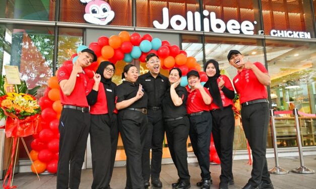 Jollibee Dinobatkan Sebagai Rantai Restoran Cepat Saji dengan Layanan Pelanggan Terbaik di Singapura