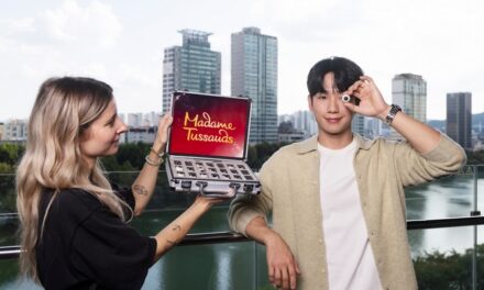Patung Lilin Jung Hae In, Idola Korea di Madame Tussauds Hong Kong Milik Merlin Entertainments Group, Mengajak Penggemar Menikmati ‘Our Time’ di Hong Kong