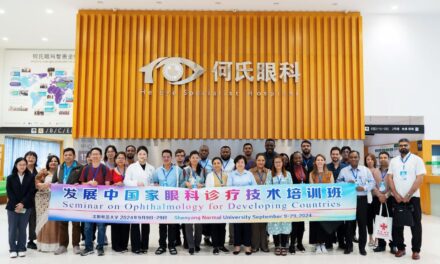 He Eye Specialist Hospital Group (HESH) Raih Penghargaan ACES 2025 sebagai Industri Champion dalam Kesehatan Mata