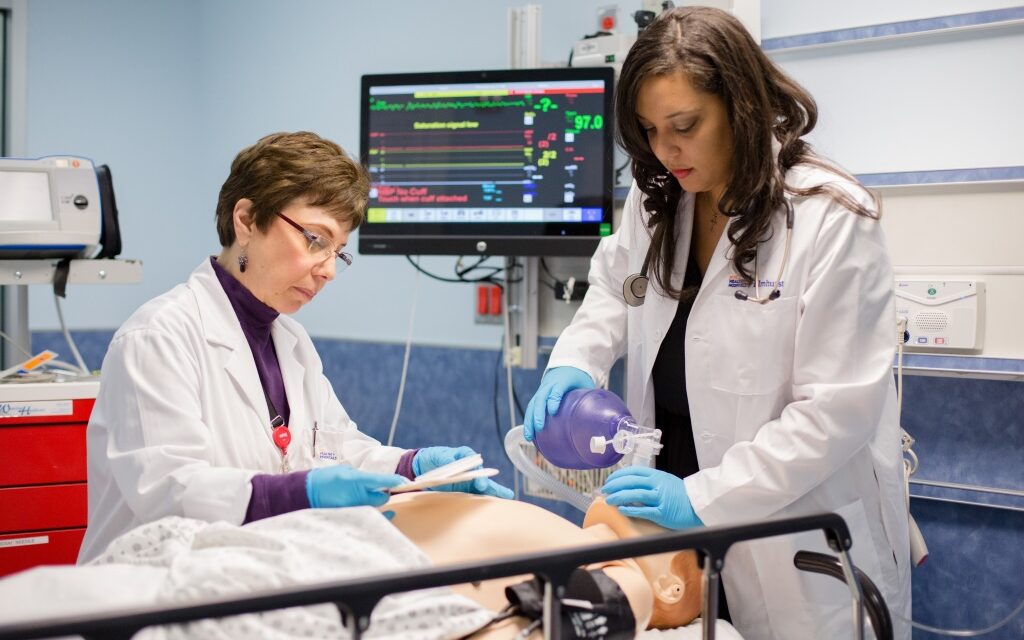 SGU Tawarkan Rotasi Klinis di Inggris bagi Mahasiswa Kedokteran Korea Selatan untuk Karier Medis Global