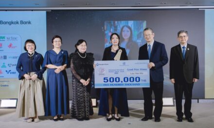 Lau Yee-Wa Memenangkan Penghargaan Sastra Internasional Chommanard Perdananya