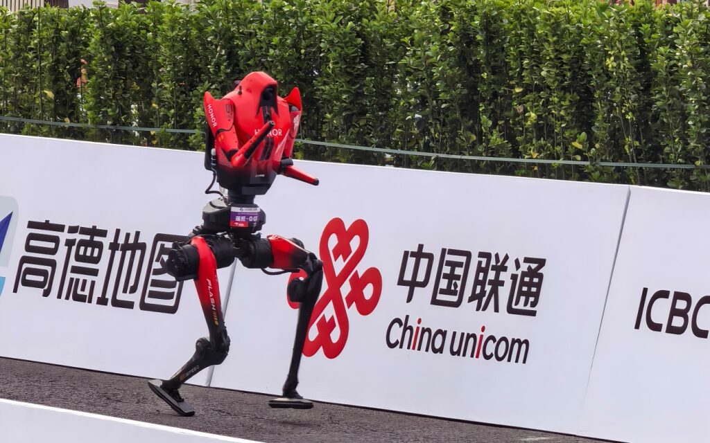 China Unicom dan Huawei Hadirkan 5G-A GigaUplink di Beijing E-Town Half-Marathon, Dorong Integrasi AI dan Robotika dalam Ajang Olahraga