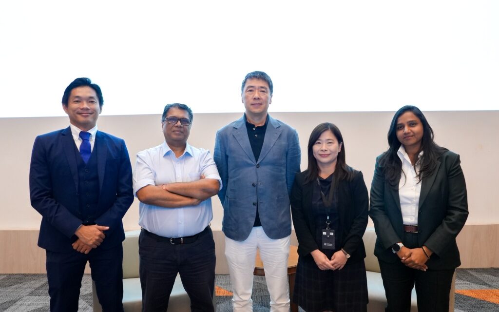 ACES Institute Anugerahi Pendiri & CEO Letright, Ren Li, sebagai Distinguished Fellow dalam Dialog Kepemimpinan di Monash University Malaysia