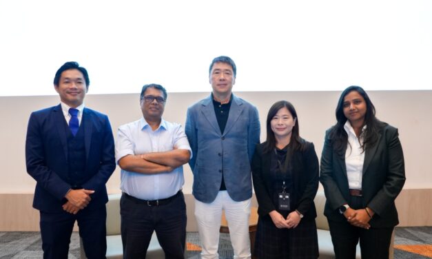 ACES Institute Anugerahi Pendiri & CEO Letright, Ren Li, sebagai Distinguished Fellow dalam Dialog Kepemimpinan di Monash University Malaysia