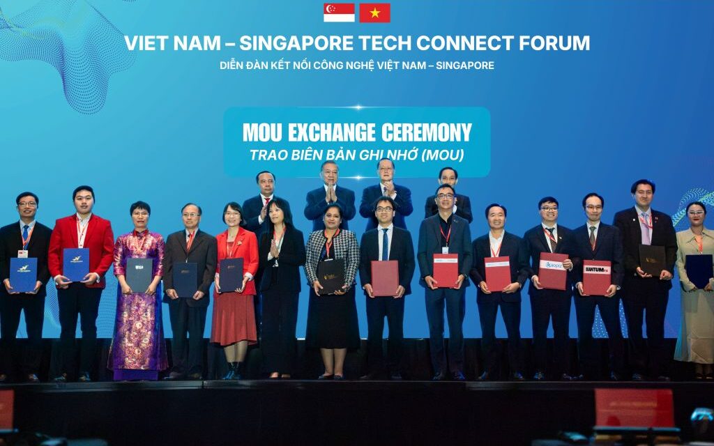 Kaopiz dan QuantumTX Teken Nota Kesepahaman untuk Mengembangkan Solusi Kesehatan IoT Berbasis AI bagi Populasi Lansia di Asia