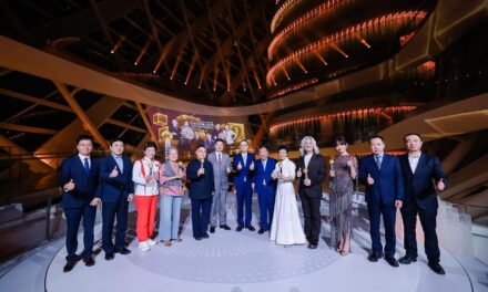 Global Chinese Awards ke-18 di Beijing Berikan Penghargaan kepada Tokoh-Tokoh Tionghoa Berprestasi Dunia