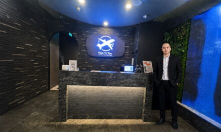 Gerai Hao Yi Tou di Tang Plaza Rayakan Satu Tahun Menghadirkan Layanan Refleksologi Kelas Bisnis